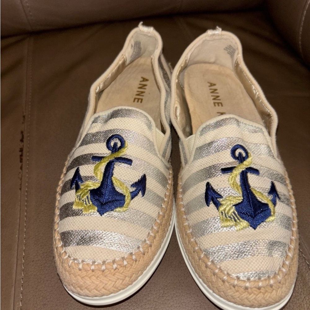 Anne Klein Zarenna slip-on espadrille flats. Women’s size 7